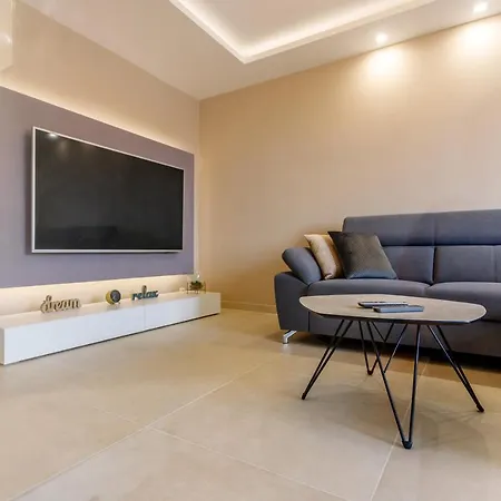 Tango Ii Jacuzzi & Near Beach Villa